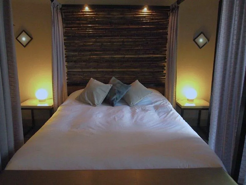 Alamanda Resort Orient Bay